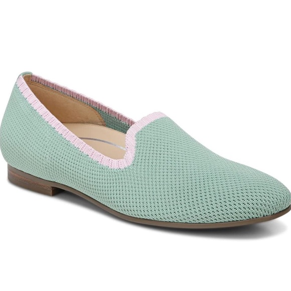 NWT VIONIC Willa Women Slip On Flats Size:6 - Picture 3 of 5